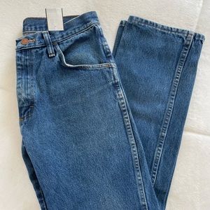 Vintage Rustler Jeans. Size 32x30 (fit like a 29 or 30 waist). Straight fit.